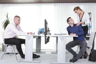 Bi-Party im Büro vol.6